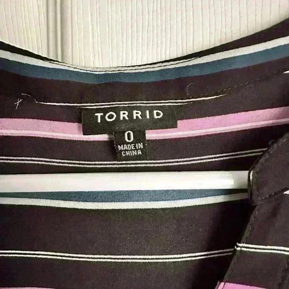 Torrid Lexie Georgette Tunic Tank Black White Purple Green Striped - Picture 3 of 6